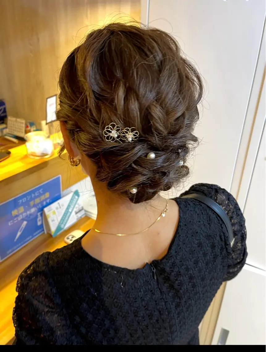 セミロング ヘアセット 吉田 敦月のヘアスタイル