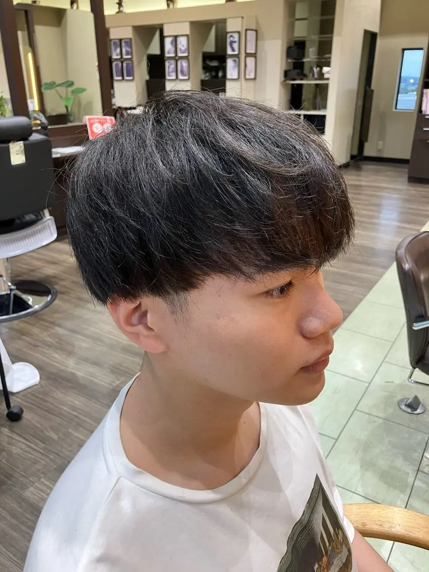 メンズ マッシュ 刈り上げ 吉田 健吏のヘアスタイル