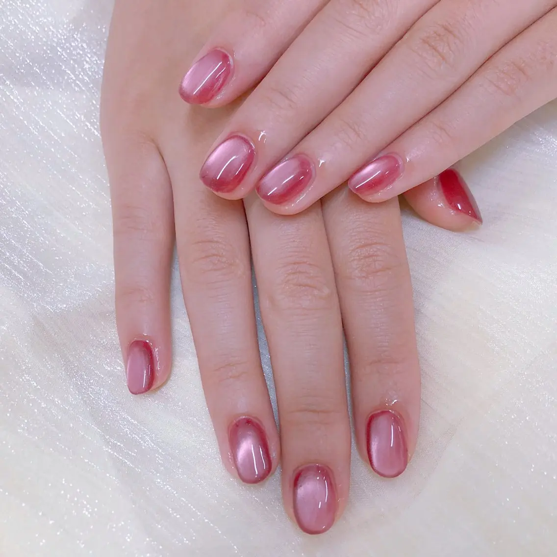 ネイル マグネットネイル オフィスネイル ワンカラーネイル ピンク シンプルネイル ハンドネイル Salon GEM(ジェム)のネイルデザイン