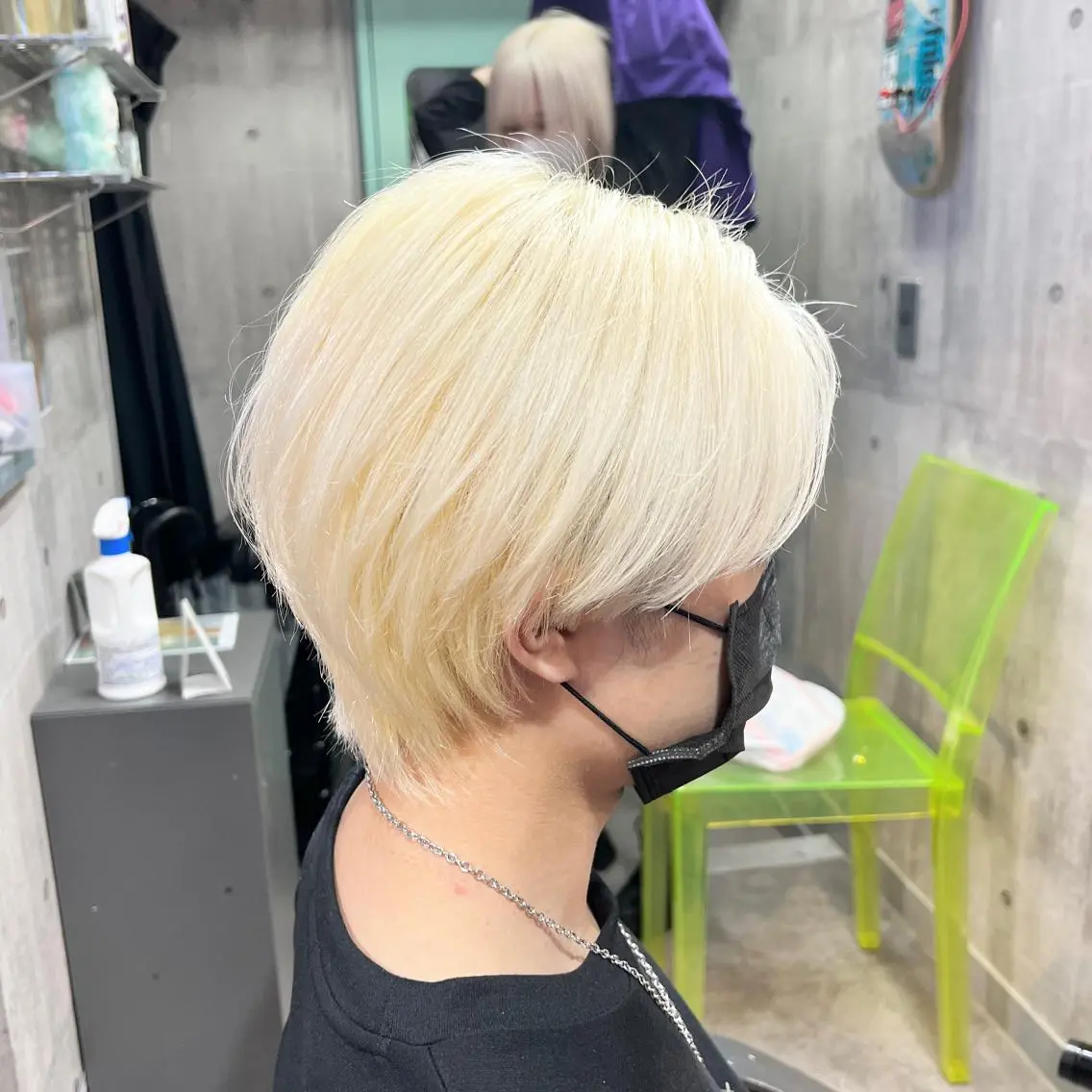 ショート カラー メンズ ブロンド くびれヘア ショートヘア カット ヘアカラー トリートメント ✨ブリーチ支持No1 複雑履歴修正/舘岡のヘアスタイル