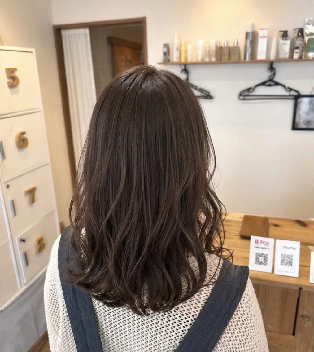 ミディアム カット ヘアカラー 艶髪カラー/髪質改善 細貝 舞利のヘアスタイル