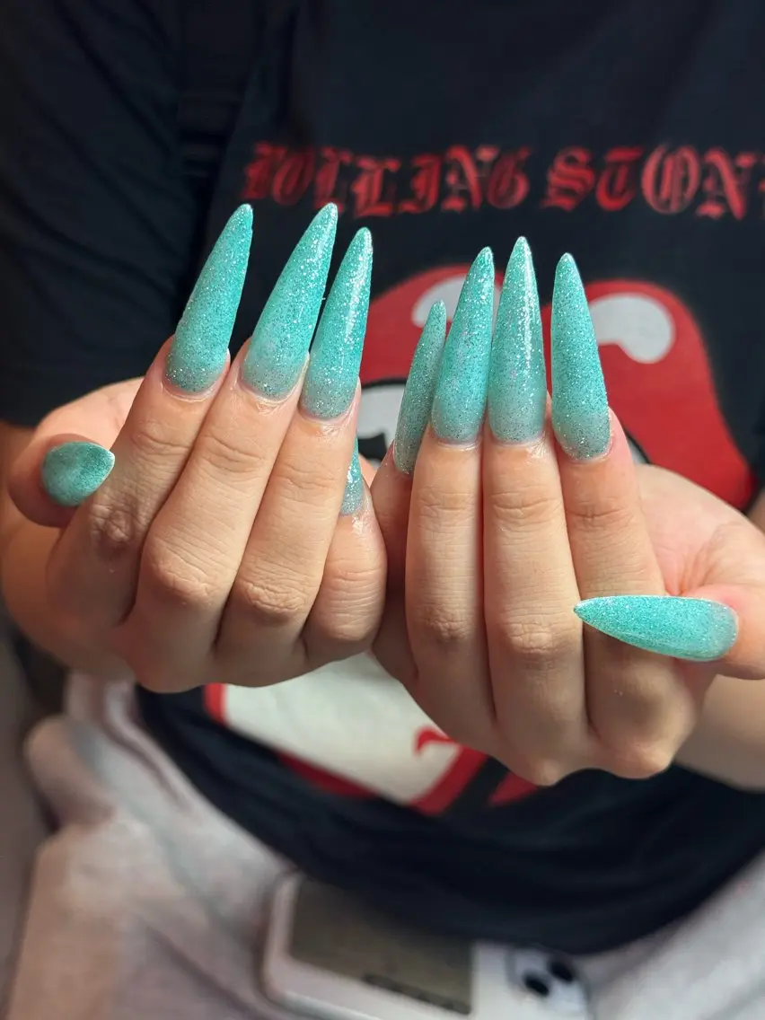 ネイル ボルドー チークネイル 長さ出し フレンチネイル ジェルネイル ハンドネイル VANI Belle Nailのネイルデザイン