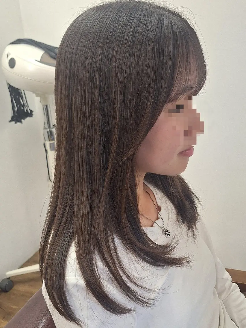 ミディアム 顔周りカット レイヤーカット 赤塚 沙弥香のヘアスタイル