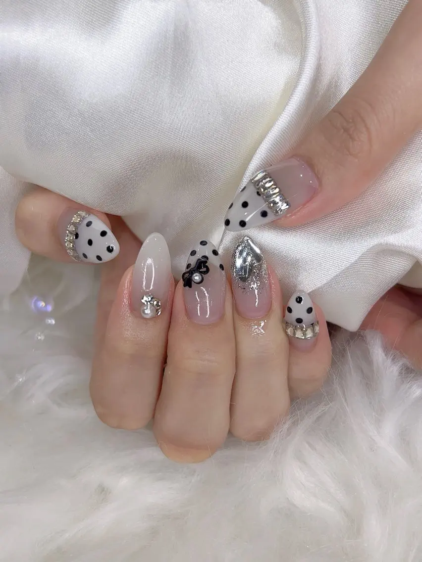 ネイル Cleo🧸伏見店 mikiのネイルデザイン