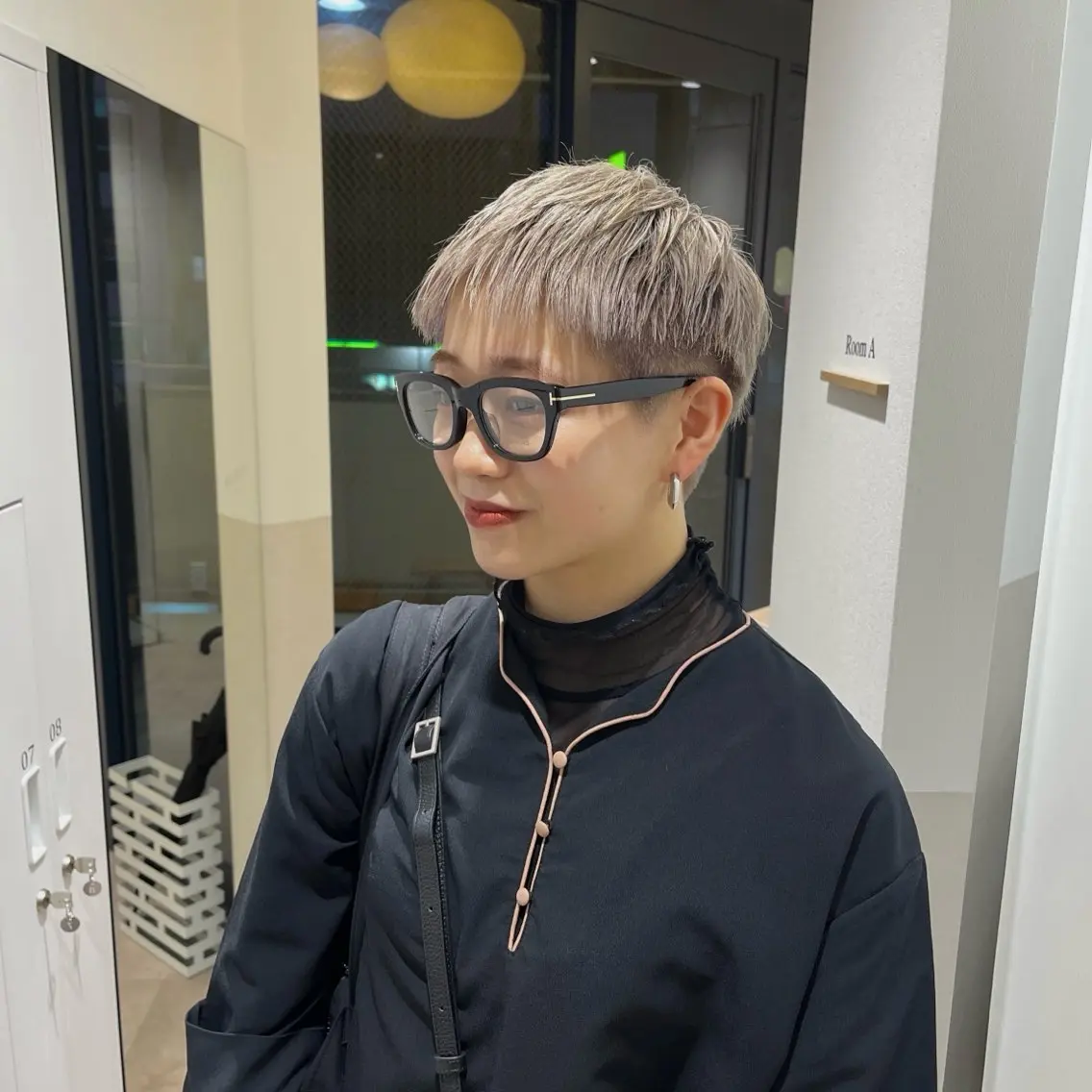 ショート カラー ベージュカラー ブリーチ 透明感カラー ダブルカラー トリートメント ヘアカラー トリートメント 髪質改善カラー/ボブ 🌻Mutsumiのヘアスタイル