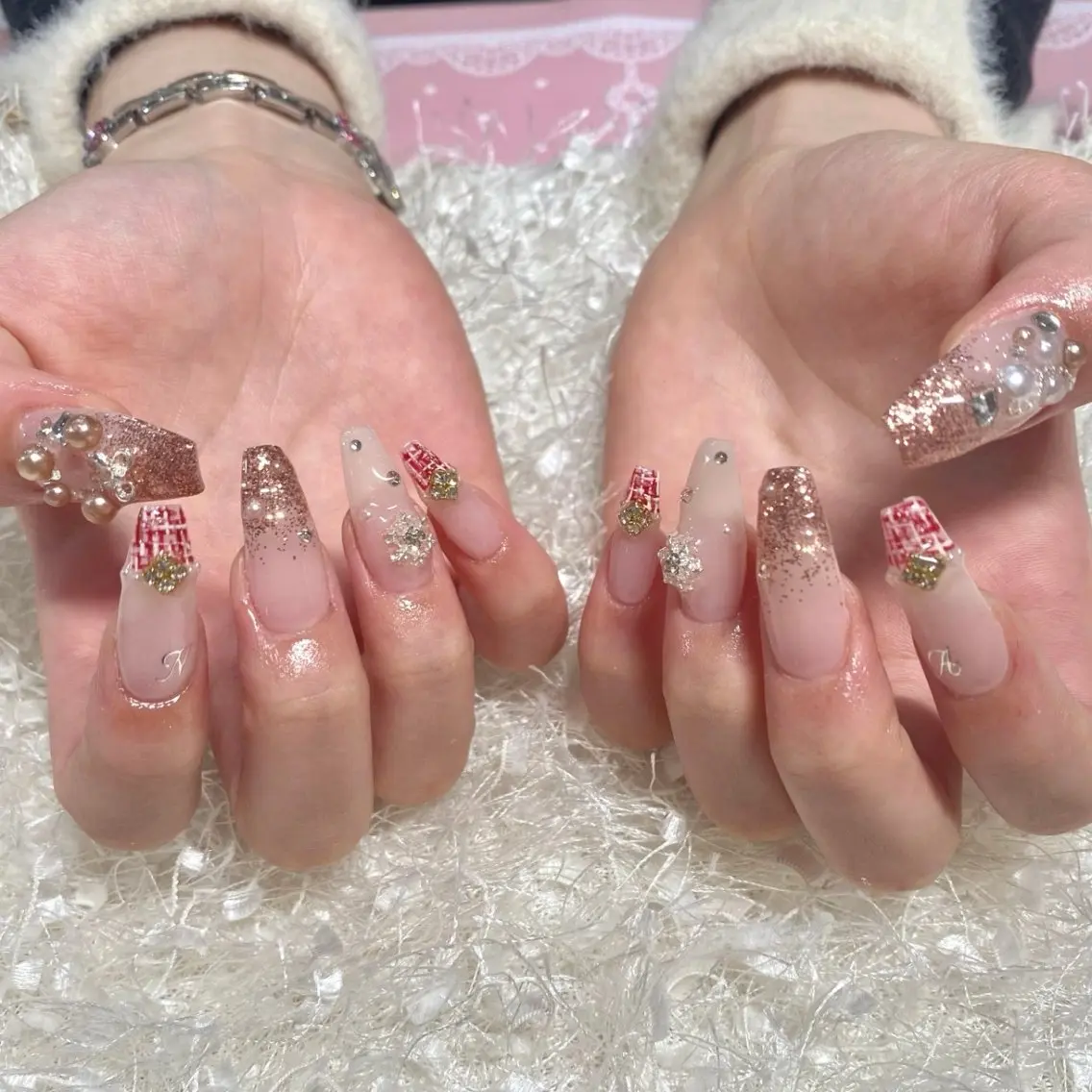 ネイル 長さ出し フレンチネイル ジェルネイル グラデーション 韓国ネイル ハンドネイル Nail&eye Belire 新宿のネイルデザイン