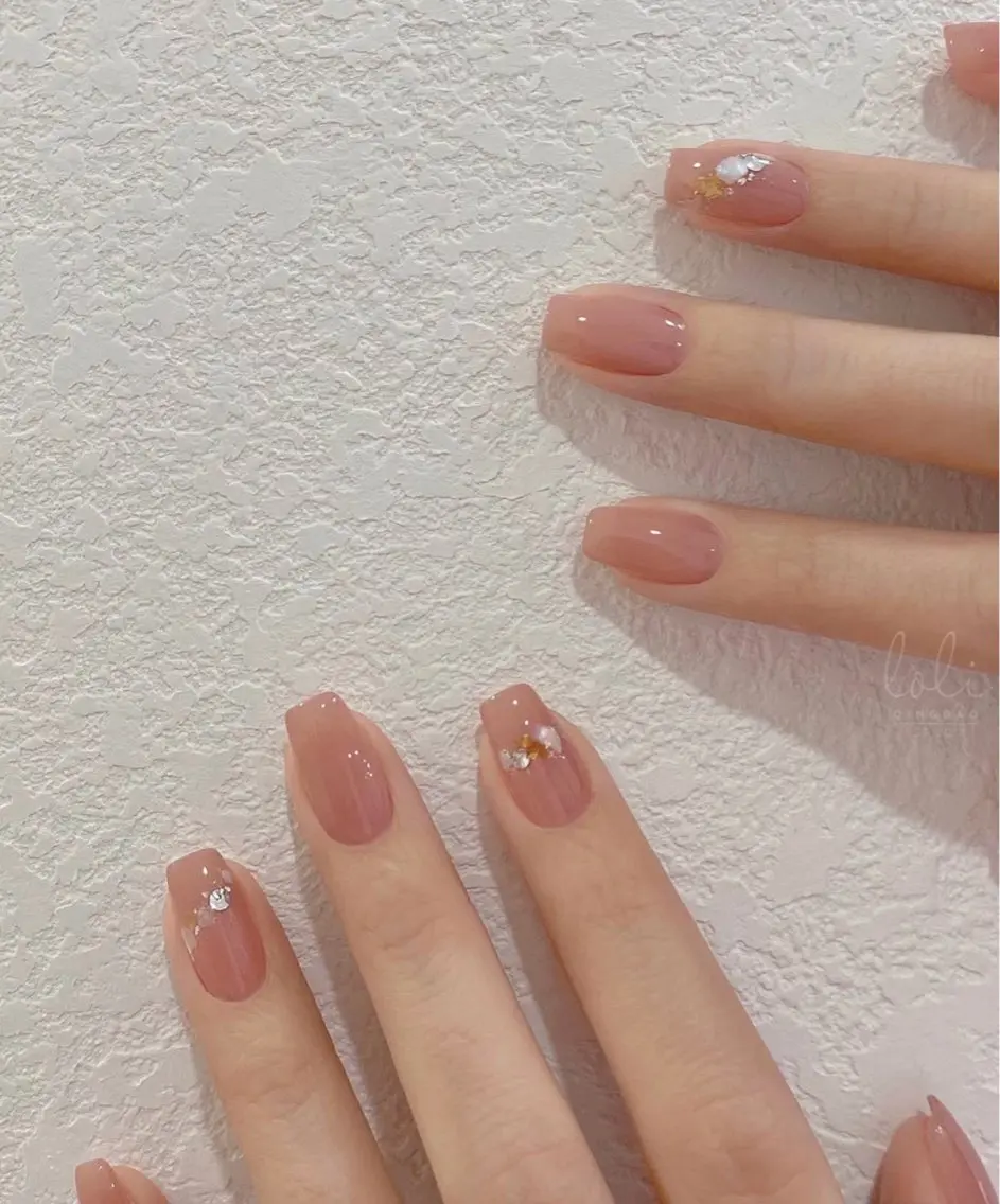 ネイル 長さ出し フットネイル フレンチネイル ジェルネイル ガラスフレンチ More Glam渋谷店のネイルデザイン
