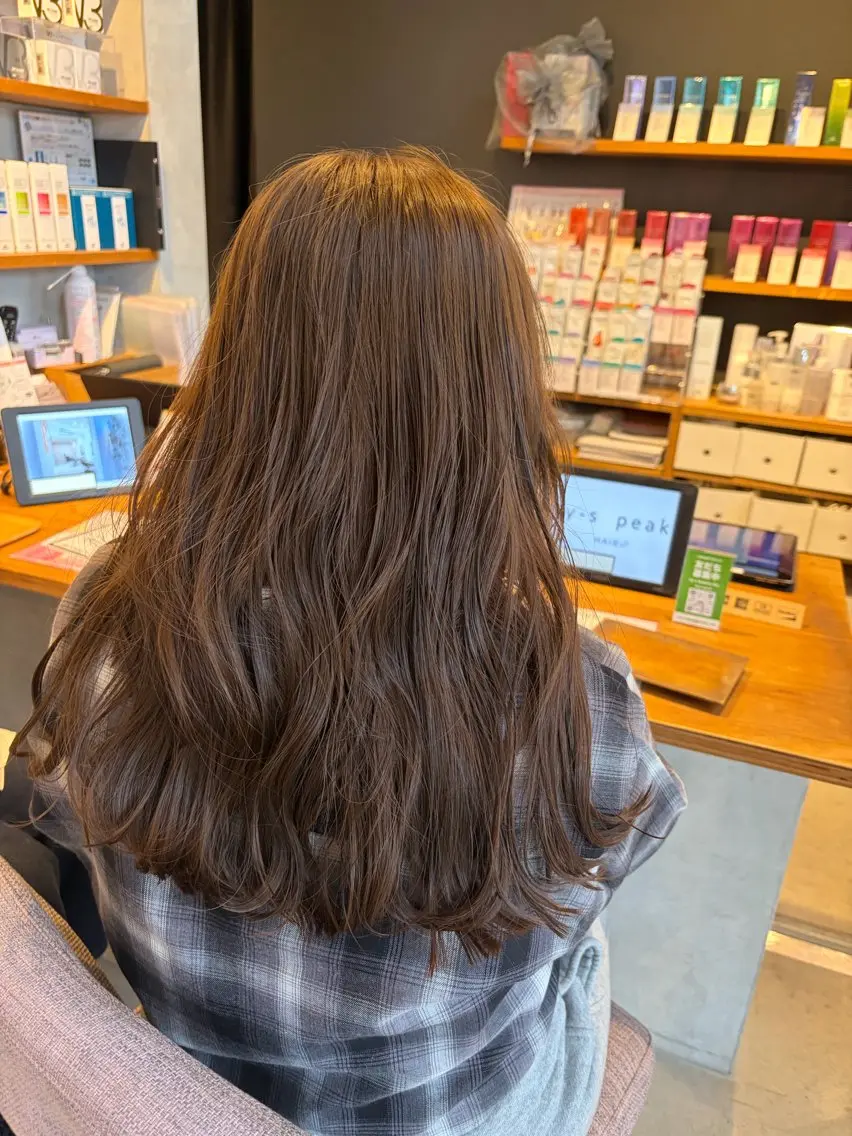 ロング カラー ベージュカラー 黒髪 ブリーチ 透明感カラー ダブルカラー ヘアカラー momoka オリーブ/ベージュのヘアスタイル