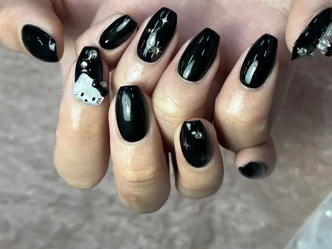 ネイル シンプルネイル ハンドネイル ToliyDeliy Nail Salonのネイルデザイン