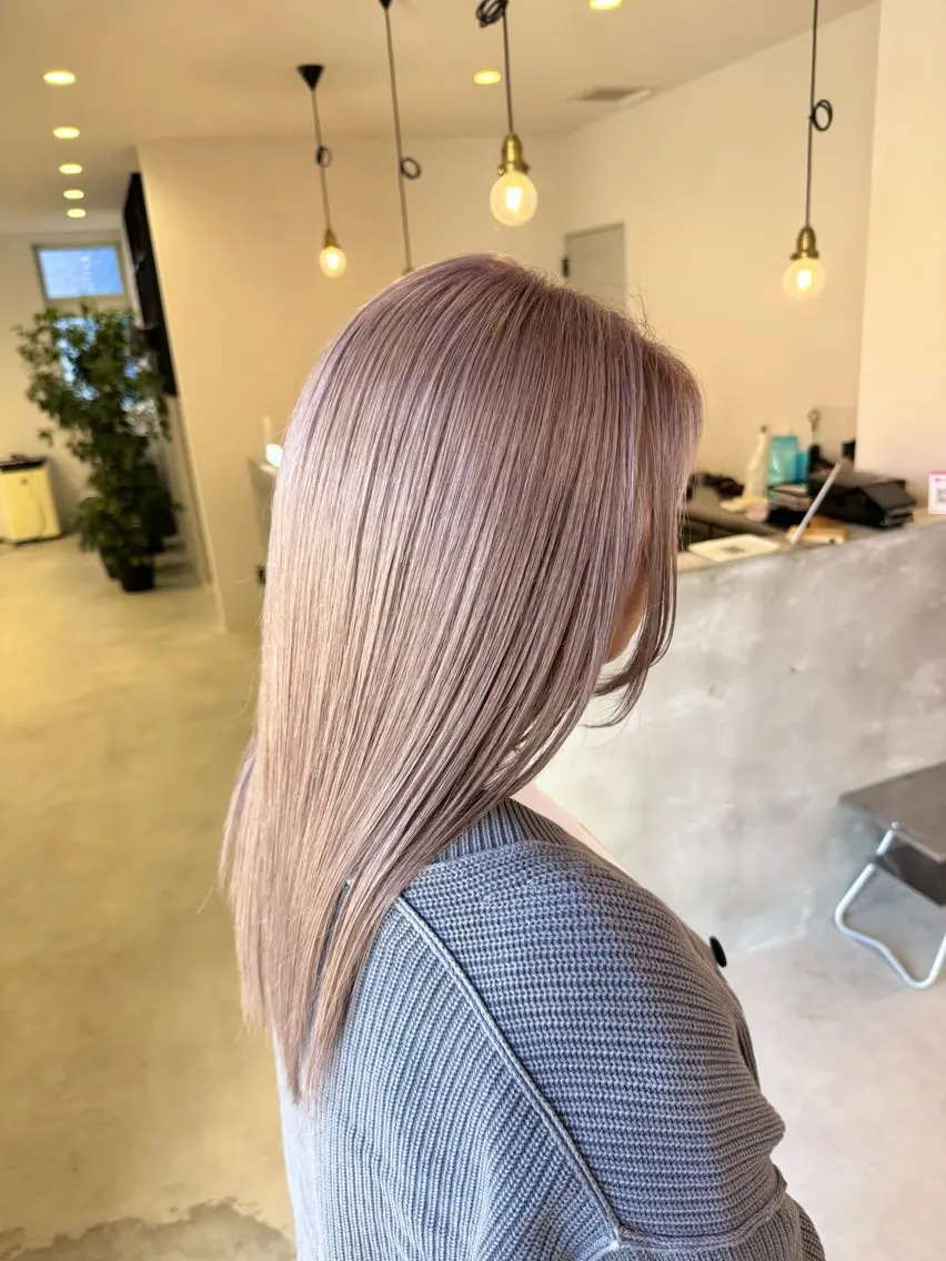 ロング カラー ベージュカラー ハイトーンカラー ヘアカラー サイトウ ヒトミ 【メイヘア】のヘアスタイル