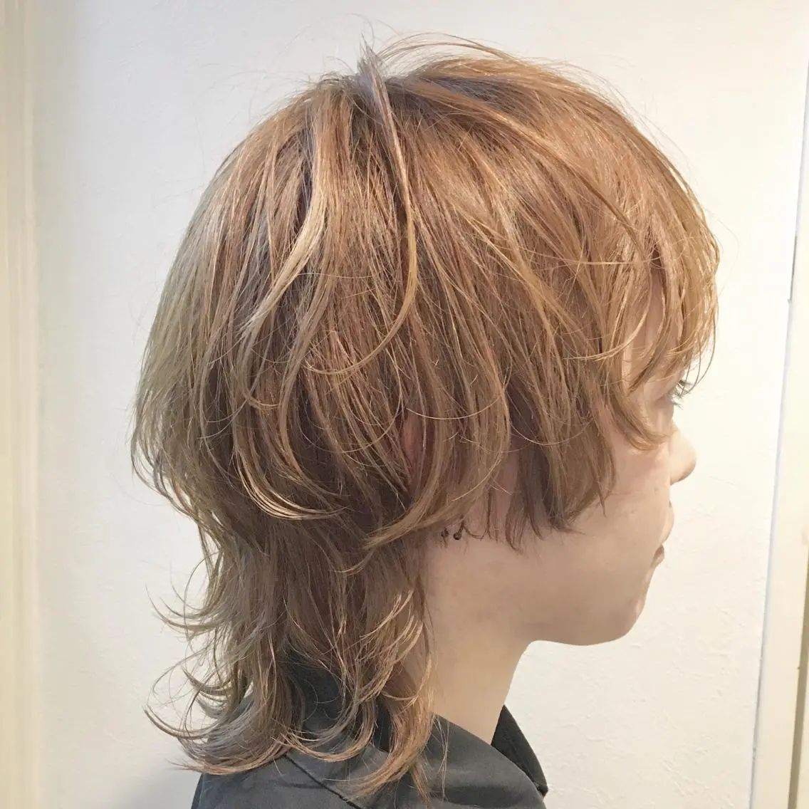 ショート ウルフカット 工藤 綾華のヘアスタイル