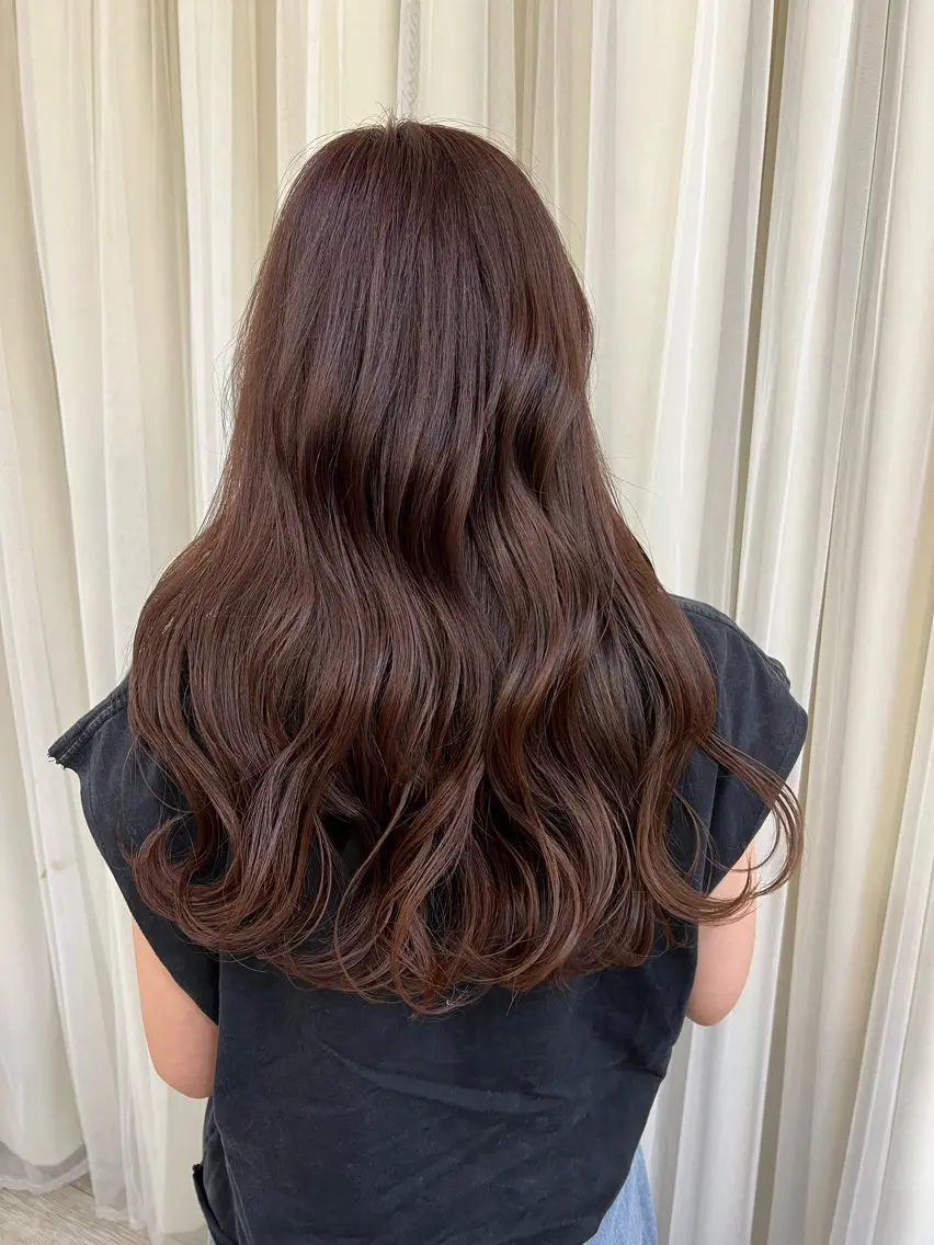 ロング カラー ブリーチ グレージュ ブリーチなしカラー ピンクカラー 新城 奈央のヘアスタイル