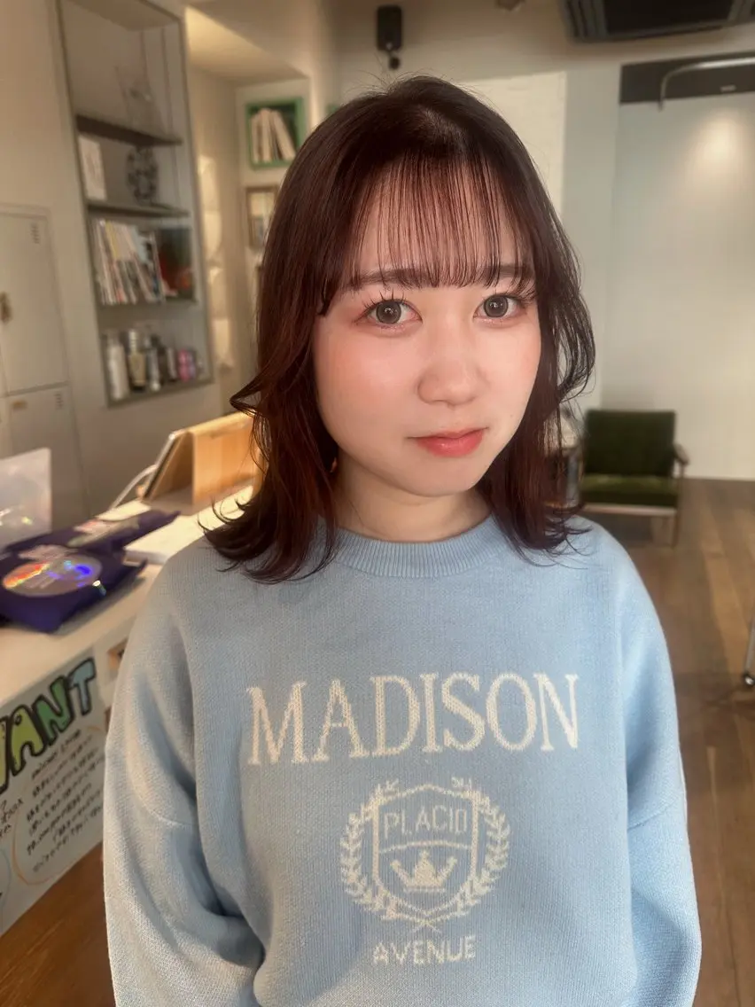 ミディアム カラー カット ヘアカラー トリートメント 塩澤 榛奈のヘアスタイル