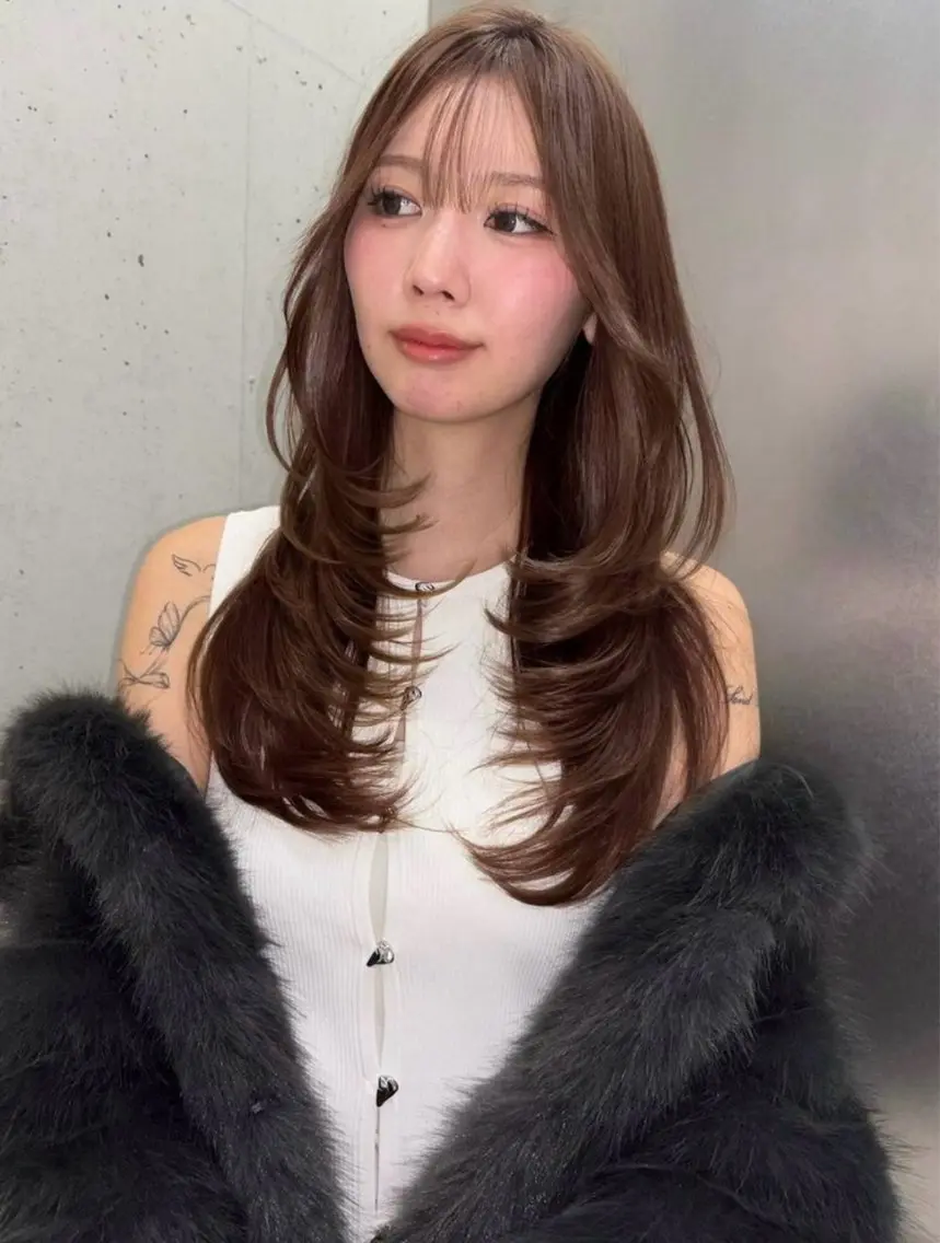 カラー CODE.LINE 富雄のヘアスタイル