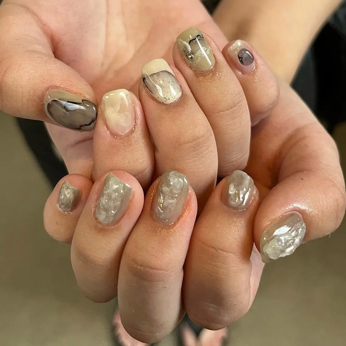 ネイル グリーン ハンドネイル vegh. nail／阿波座のネイルデザイン