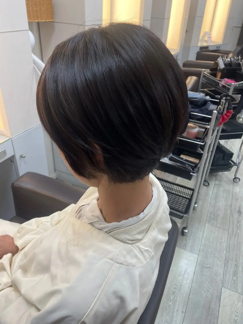 ショート こやま りほのヘアスタイル