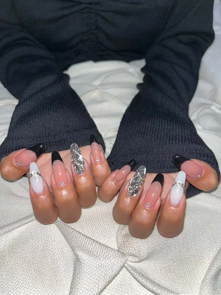 ネイル ハンドネイル nail.salon .Reversalのネイルデザイン