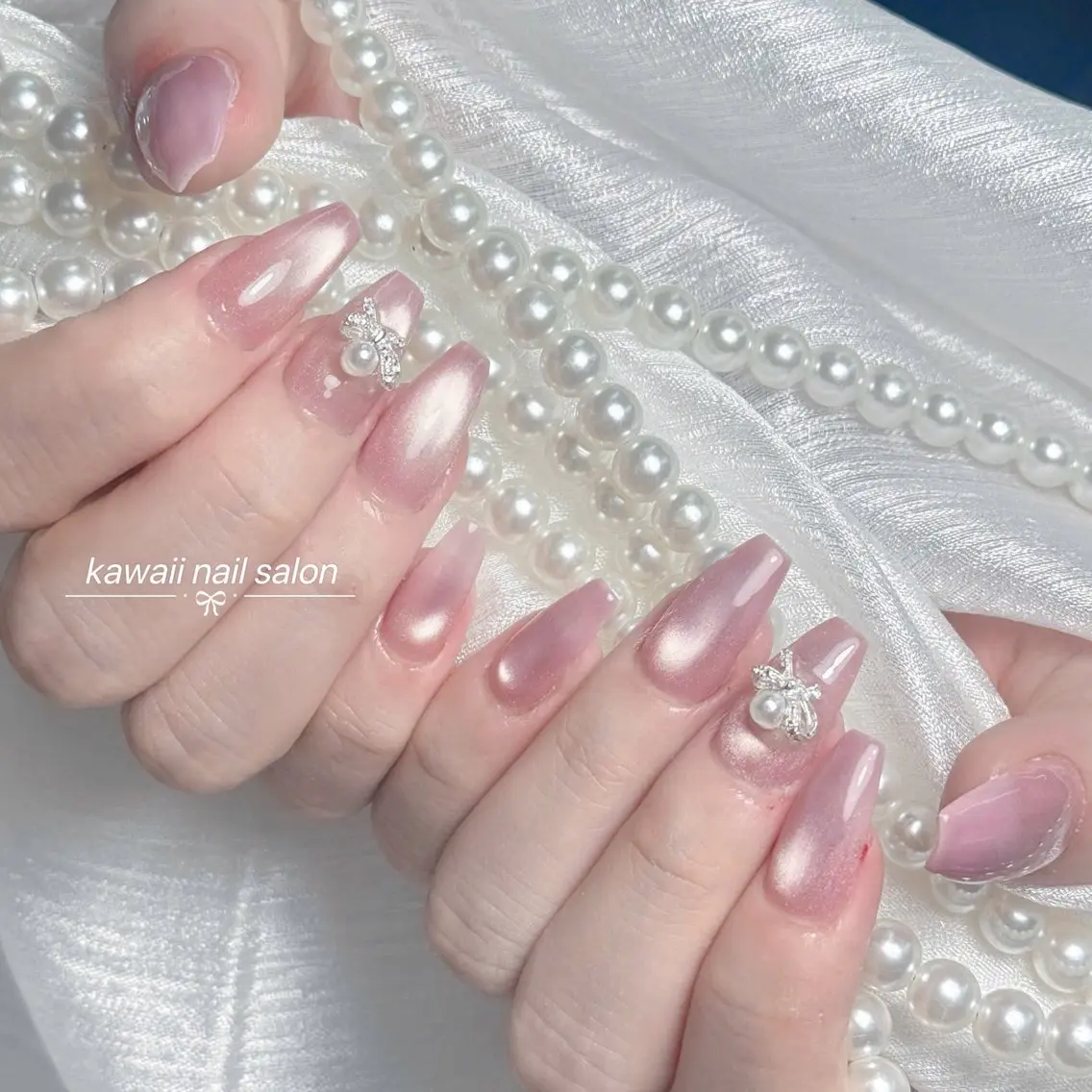 ネイル ドット フレンチネイル 韓国ネイル マグネットネイル オフィスネイル Kawaii Nail Salonのネイルデザイン
