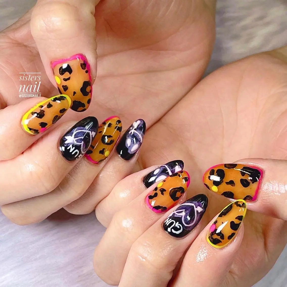ネイル アニマル柄 アートネイル ブラウン sisters nail.fのネイルデザイン