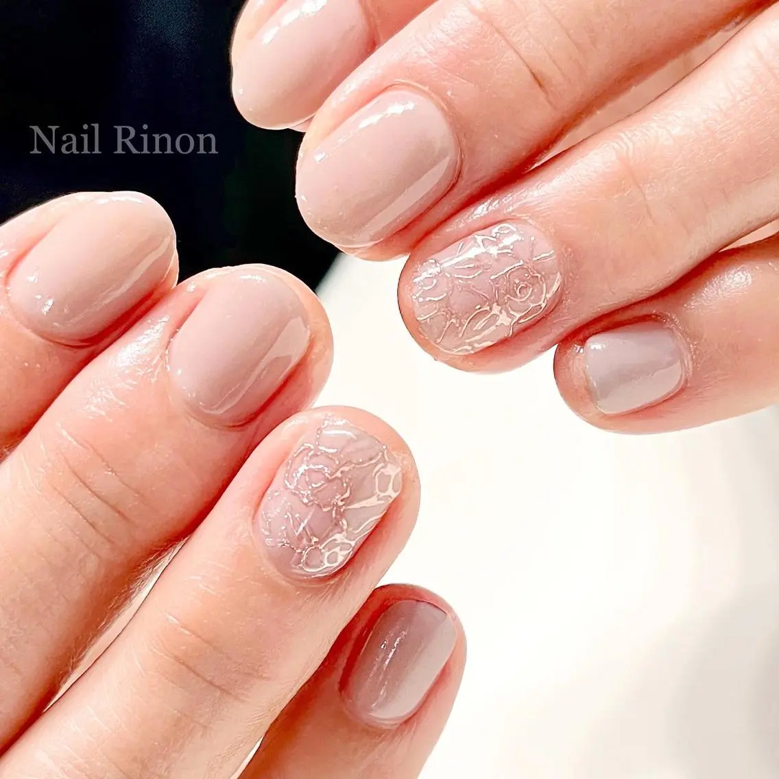 ネイル ゴールド レース ピンク シンプルネイル ハンドネイル Nail Rinonのネイルデザイン