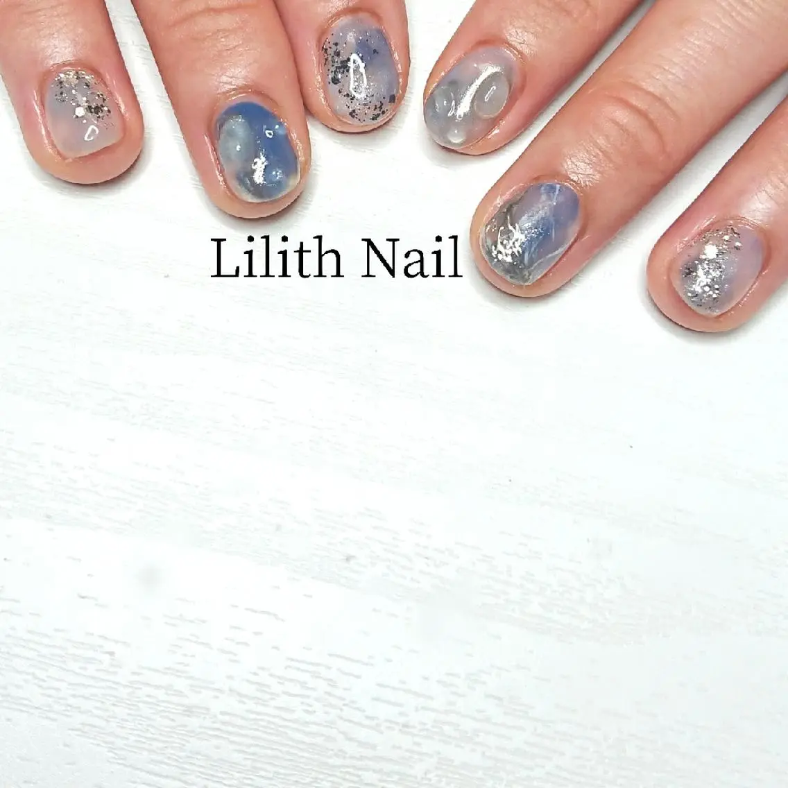 ネイル ブルー ニュアンスネイル ハンドネイル Lilith Nailのネイルデザイン
