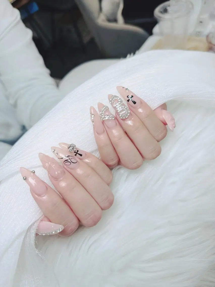 ネイル ハンドネイル Riko Nail 2kのネイルデザイン