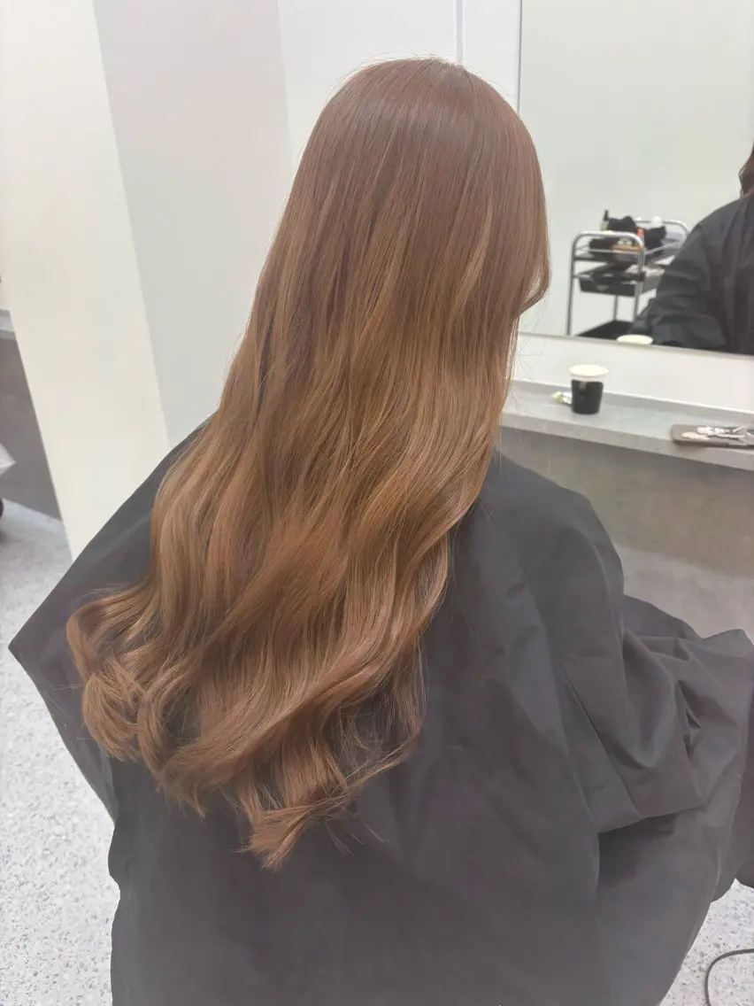 ロング カラー ハイトーン/ダブル カラー/akihoのヘアスタイル