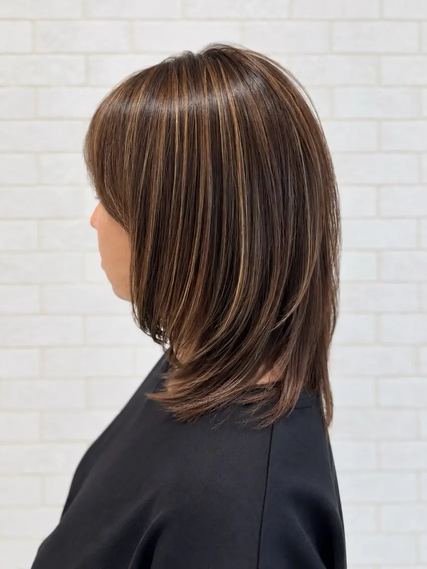ミディアム カラー ヘアアレンジ ミディアムレイヤー ベージュカラー ハイライトカラー ハイライト レイヤーカット カット ヘアカラー トリートメント ヘアセット 【白髪ぼかしの匠】 【ショートの極】平野のヘアスタイル