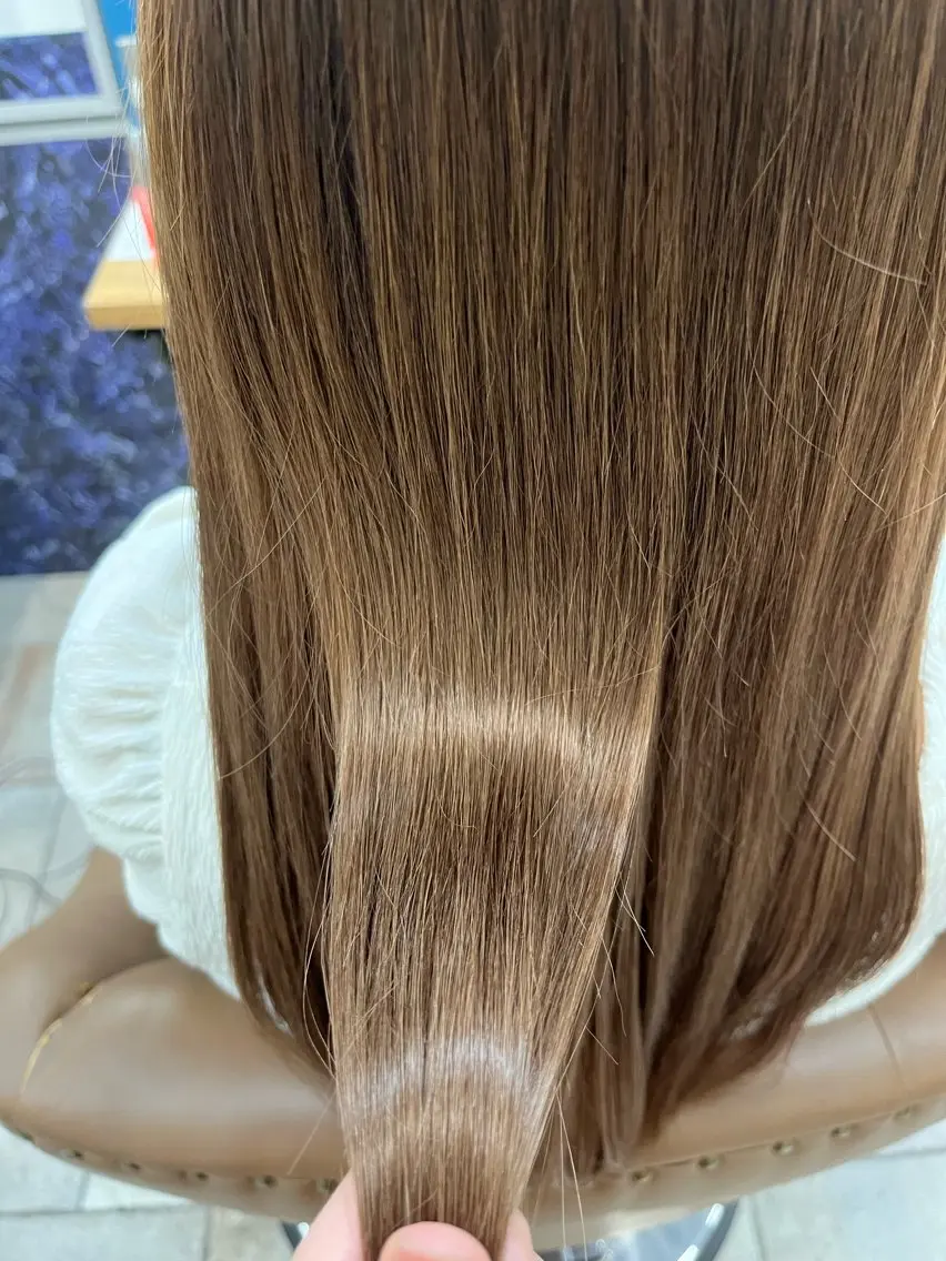 セミロング カラー/アイリスト 麻優のヘアスタイル