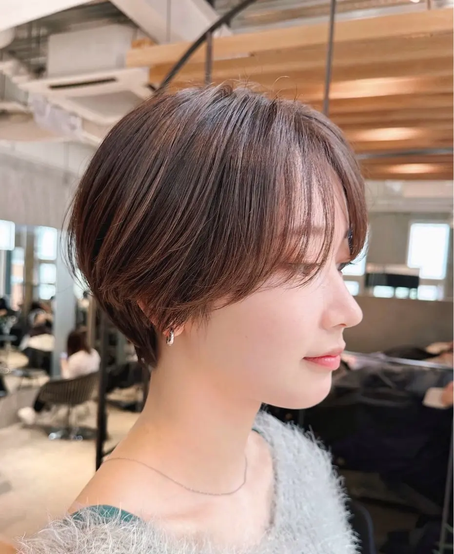 ショート はなざわ めいのヘアスタイル