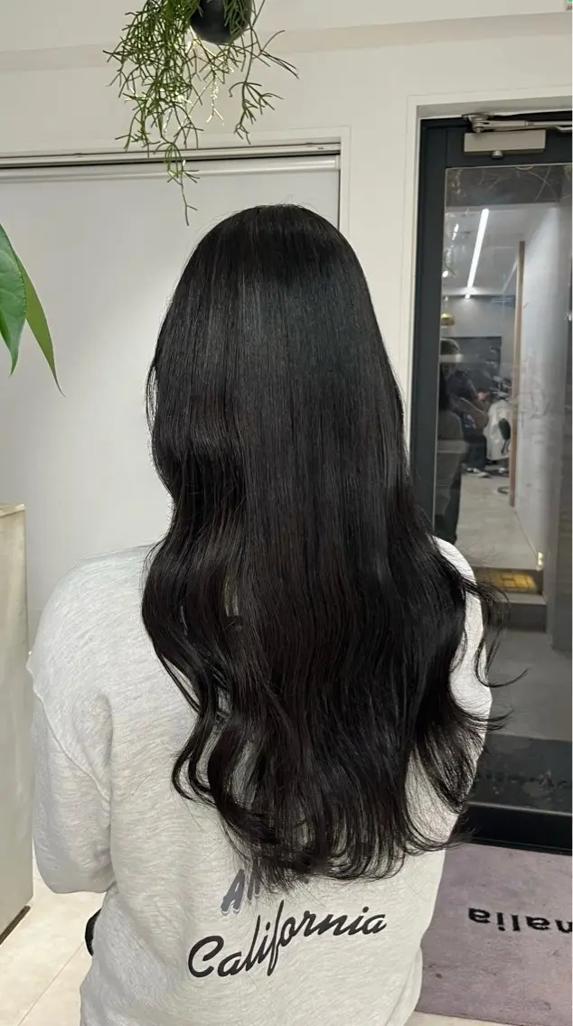 ロング カラー lomalia ayuのヘアスタイル