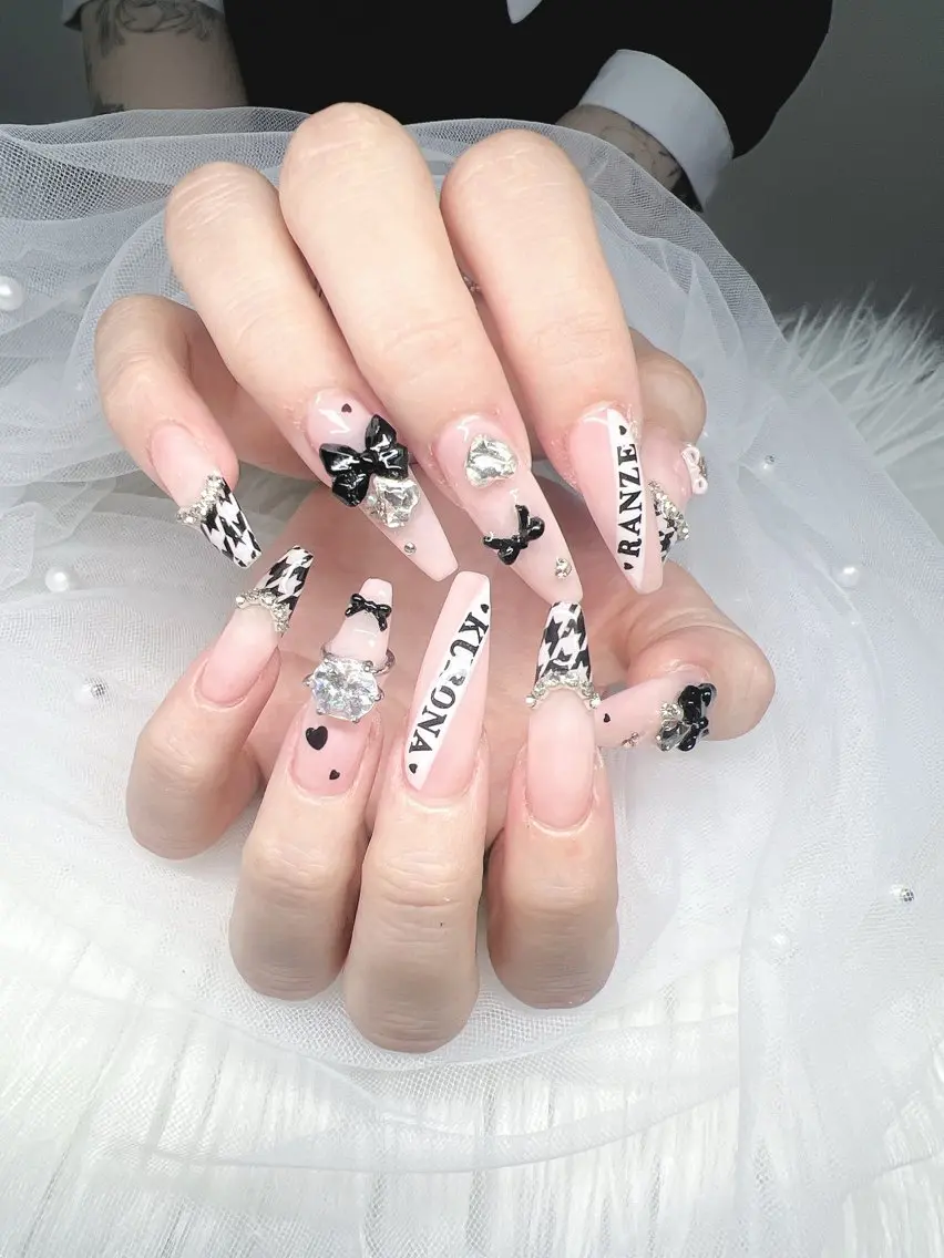 ネイル ハンドネイル Lee Nails チップ長さだし専門店のネイルデザイン