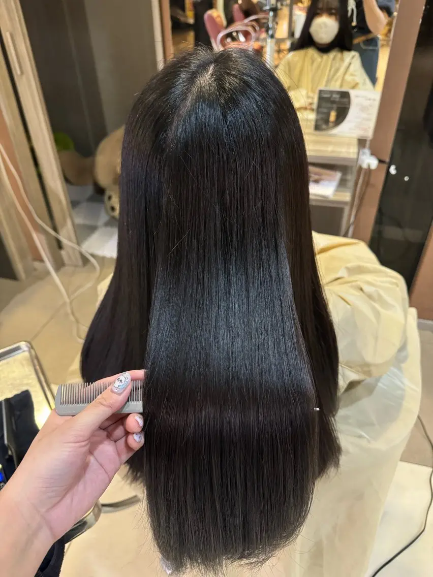 セミロング ヘアカラー トリートメント 透明感カラー& メンズアイブロウ専門のヘアスタイル