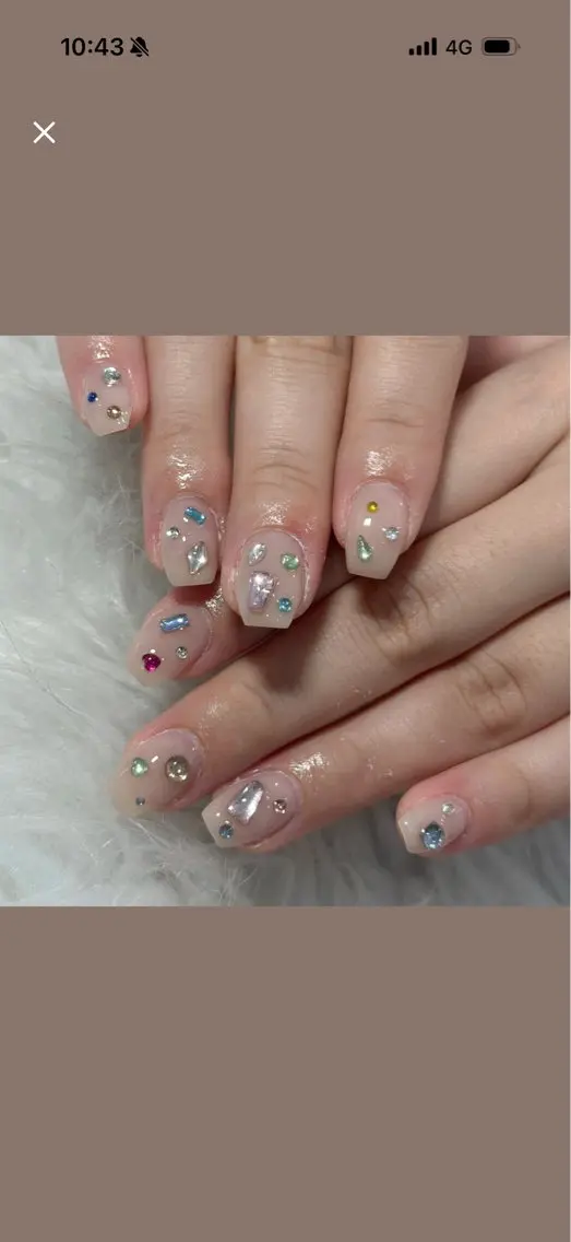 ネイル ハンドネイル フットネイル LAVISH sakiのネイルデザイン