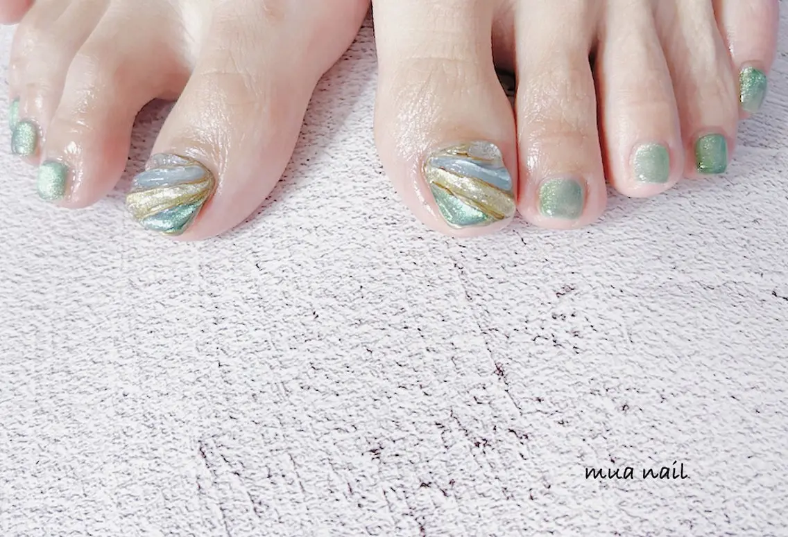 ネイル ブルー マグネットネイル ぷっくりネイル 夏ネイル フットネイル mua nail mikiのネイルデザイン