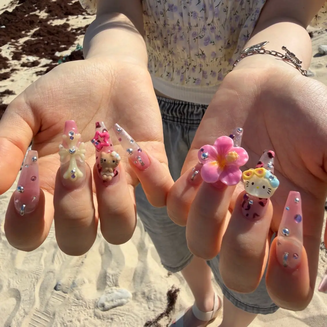 🎀Handネイル🎀長さだし10本+ジェルやり放題 パーツつけ放題の写真