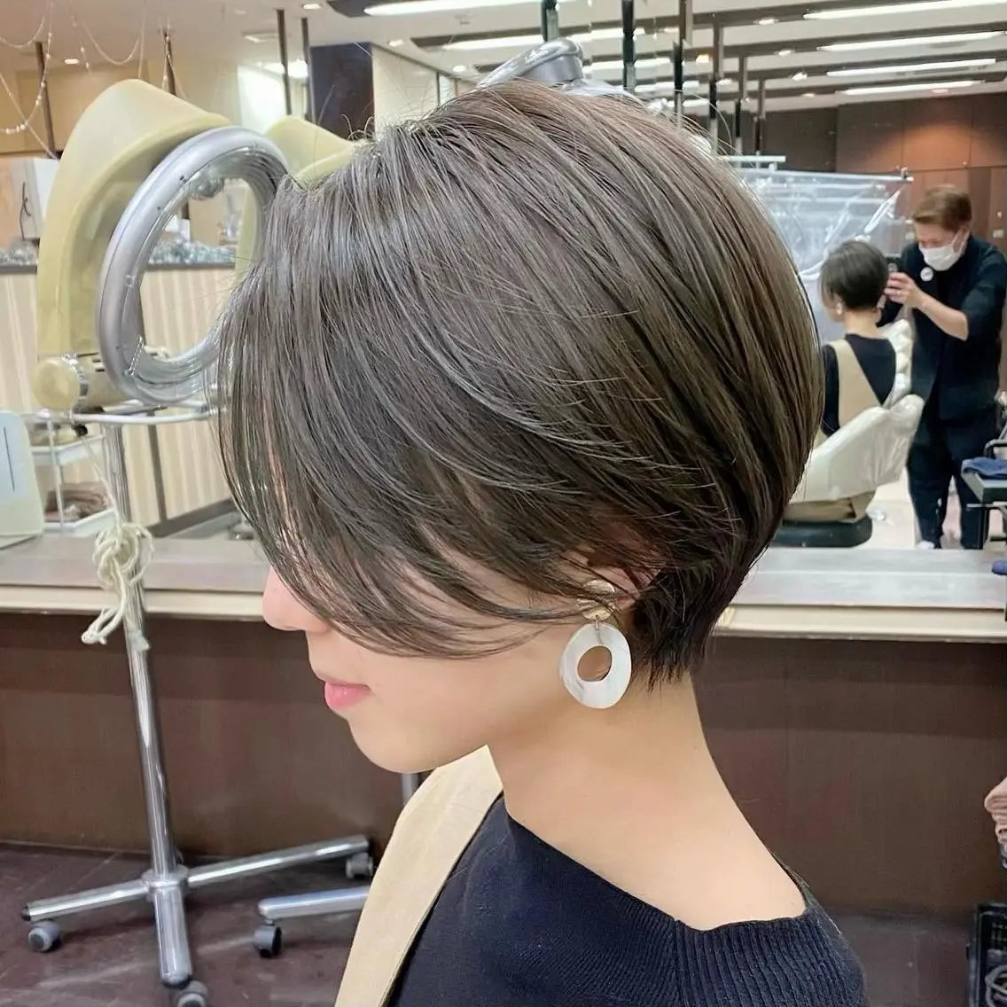【4・5月限定クーポン❣️】✂️ショートカット【ボブでもok】➕🌈イルミナカラー➕✨トリートメントの写真