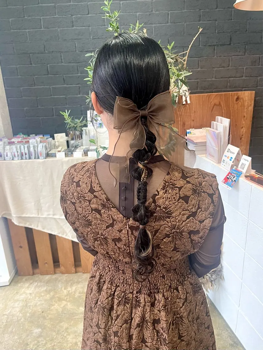 ロング ヘアアレンジ 🪞Unge チヒロ 女性限定のヘアスタイル
