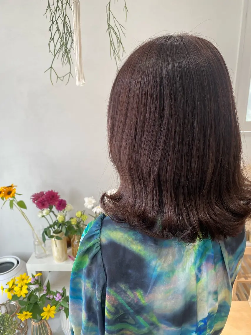 ミディアム ミストバング 韓国風ヘア カット ヘアカラー トリートメント 🪻花屋併設🪻秀島 有紀のヘアスタイル