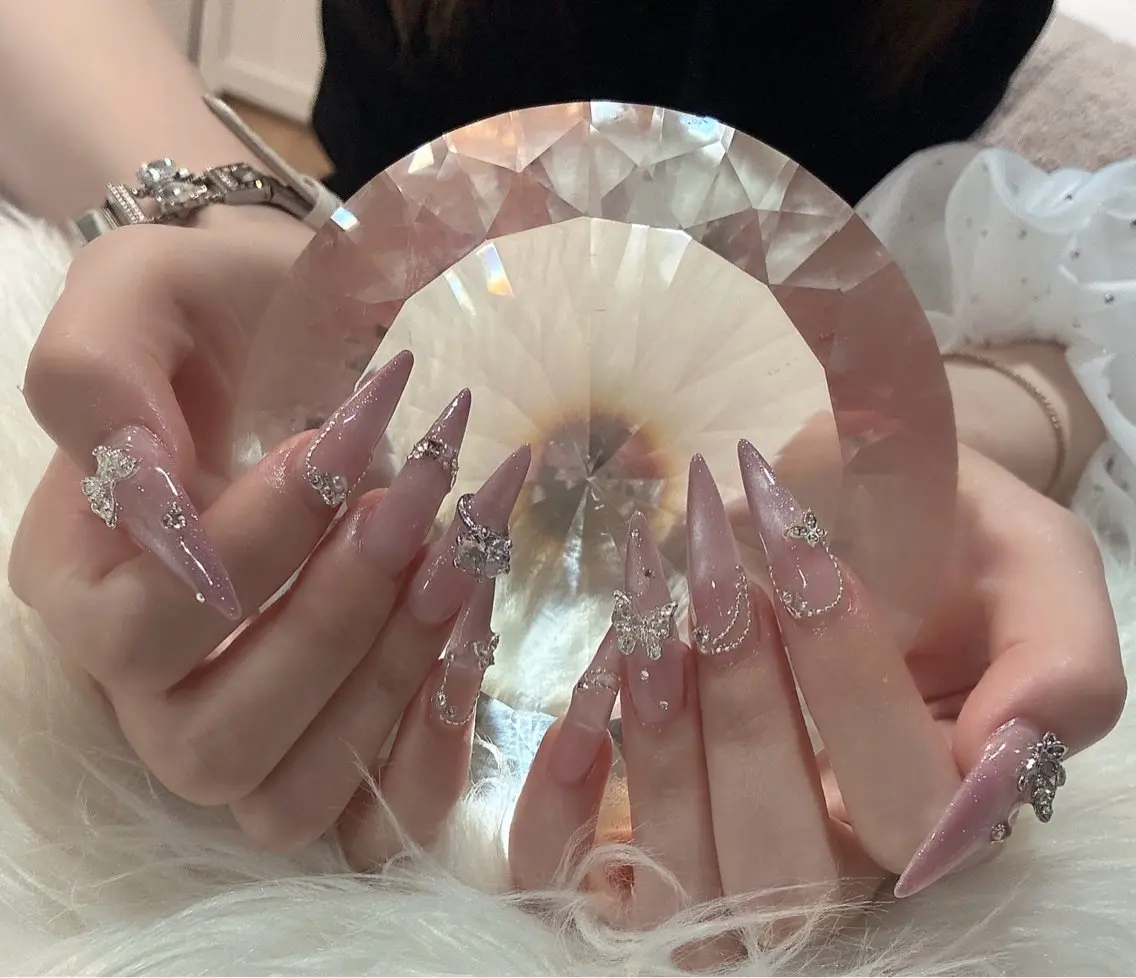 ネイル ハンドネイル LoaChaton kaeのネイルデザイン