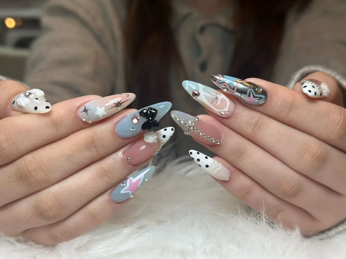 ネイル アートネイル NIE NAIL Luxeのネイルデザイン