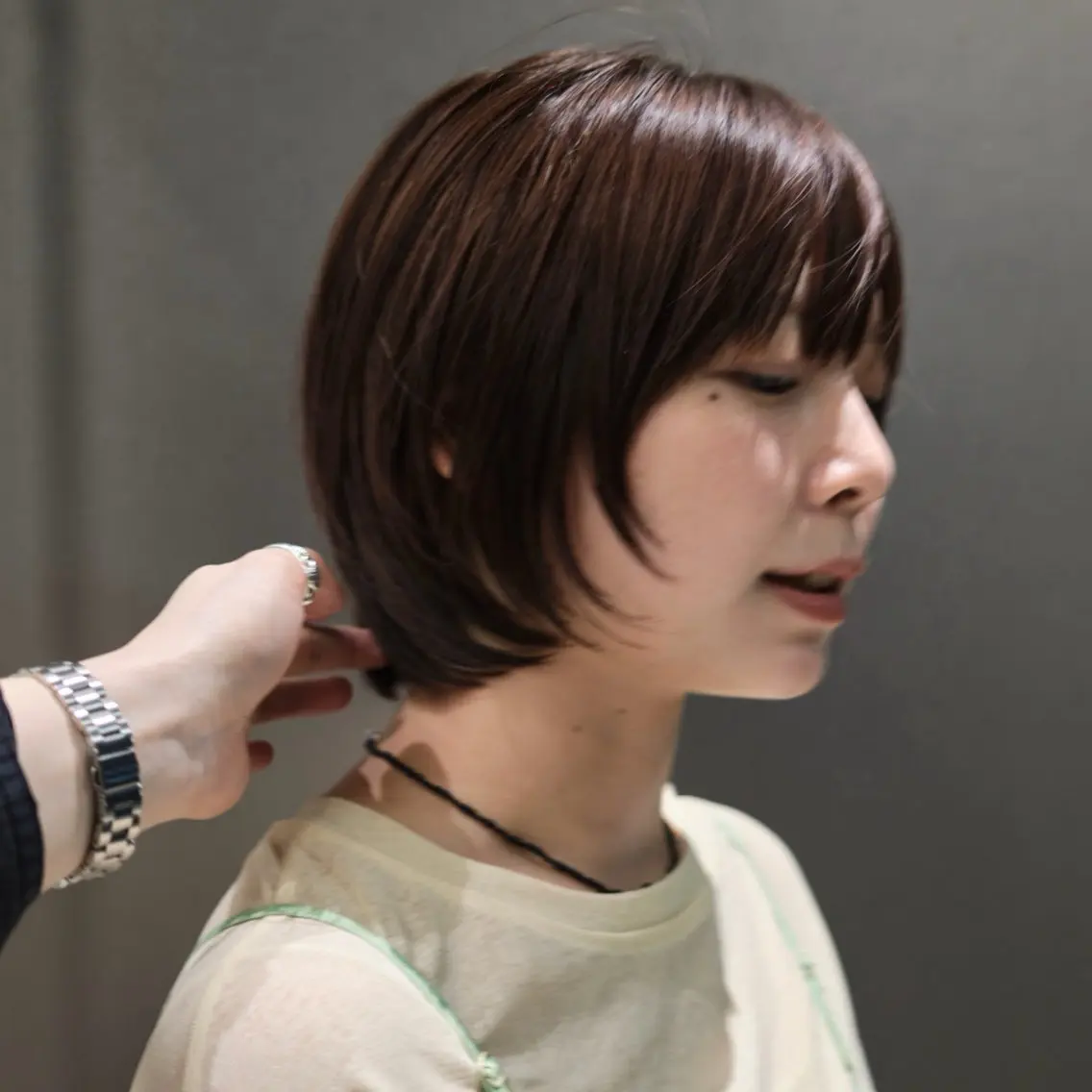 ショート ショートボブ ボブレイヤー ショートレイヤー ボブ 顔まわりレイヤー カット ヘアカラー トリートメント 東山 涼嘉のヘアスタイル
