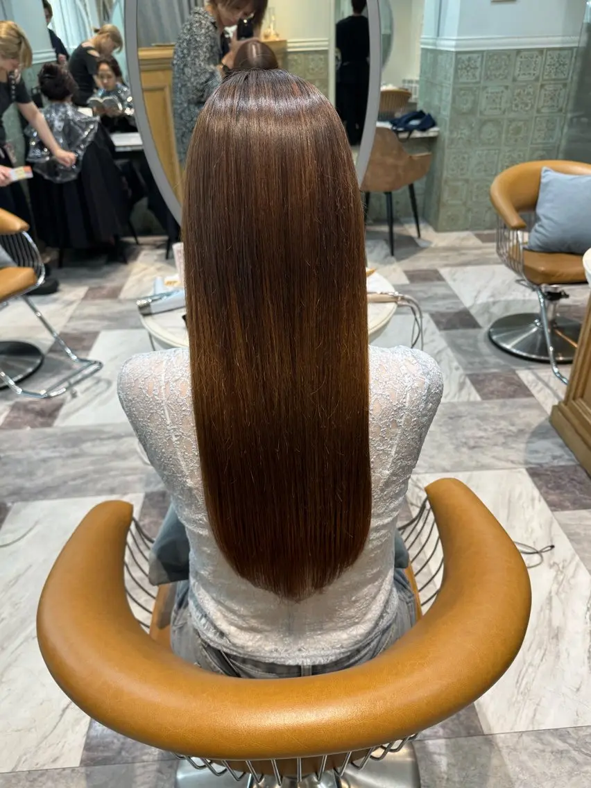 セミロング カラー カット ヘアカラー 縮毛矯正 木屋元一/縮毛矯正 /前髪/レイヤーのヘアスタイル