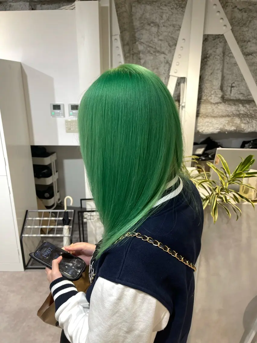 カラー レイヤーカット TENSHOのヘアスタイル