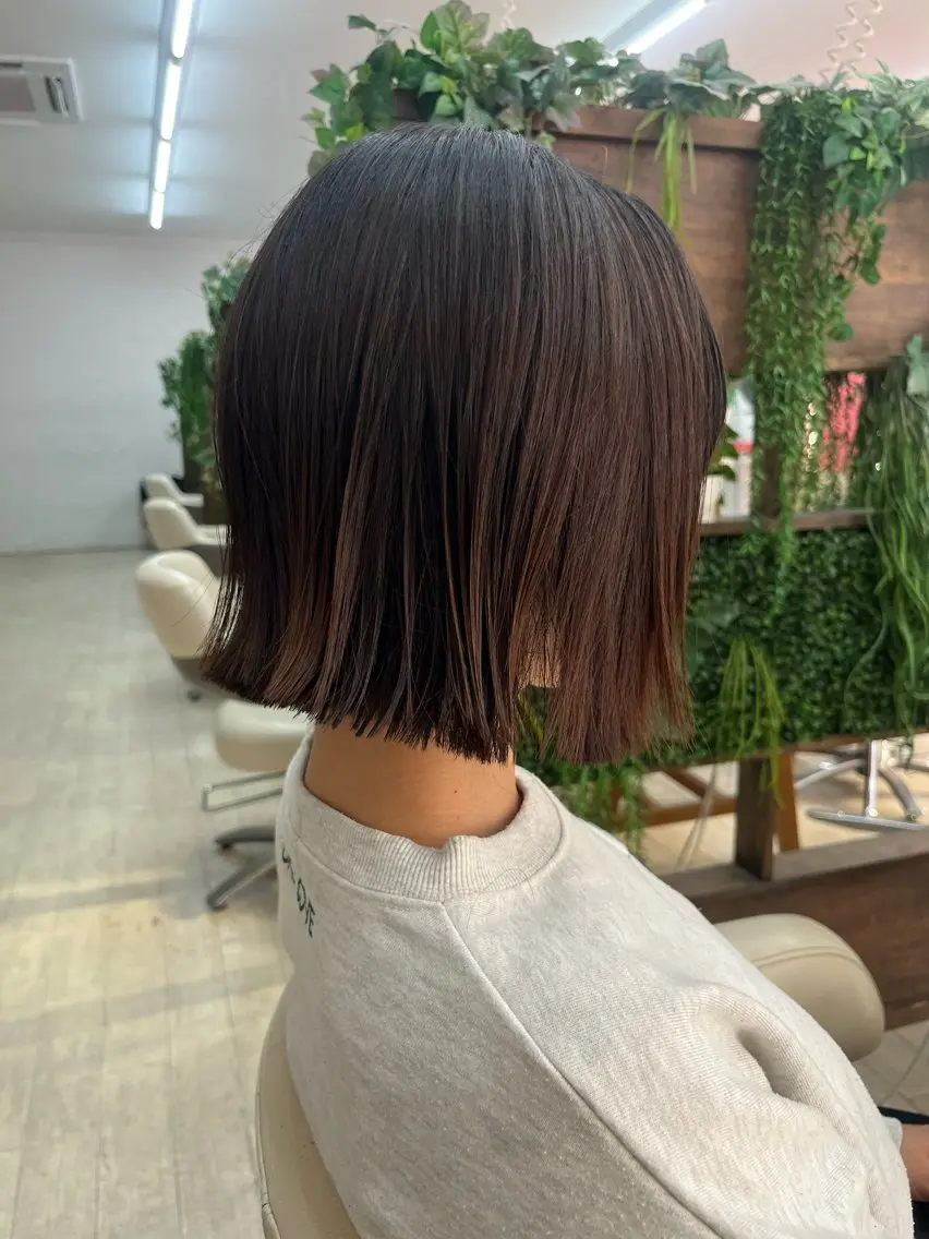 ショート 切りっぱなしボブ ボブ 韓国風ヘア 外ハネヘア カット 石川 尚斗のヘアスタイル