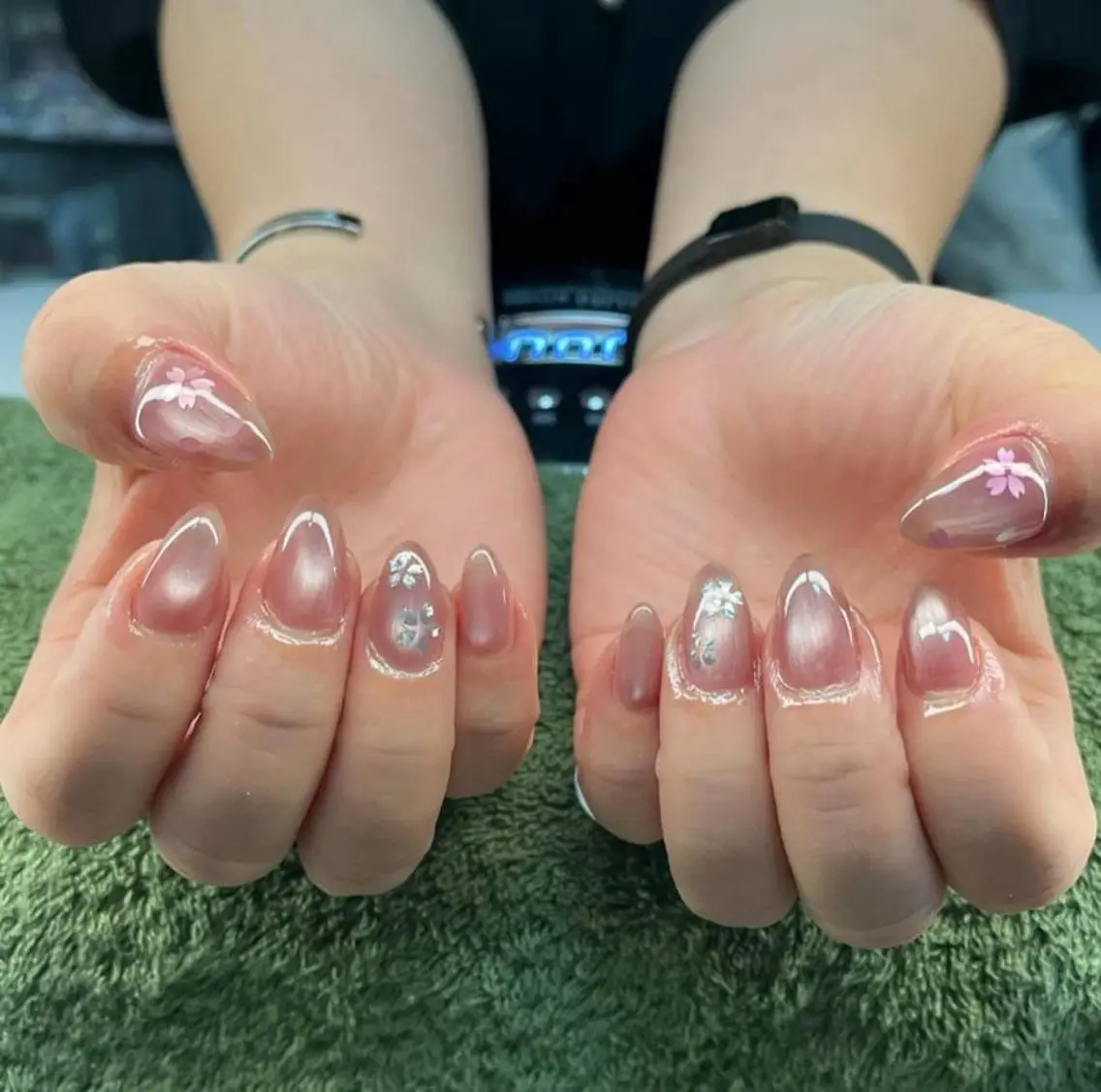 ネイル ハンドネイル フットネイル MHR nailのネイルデザイン