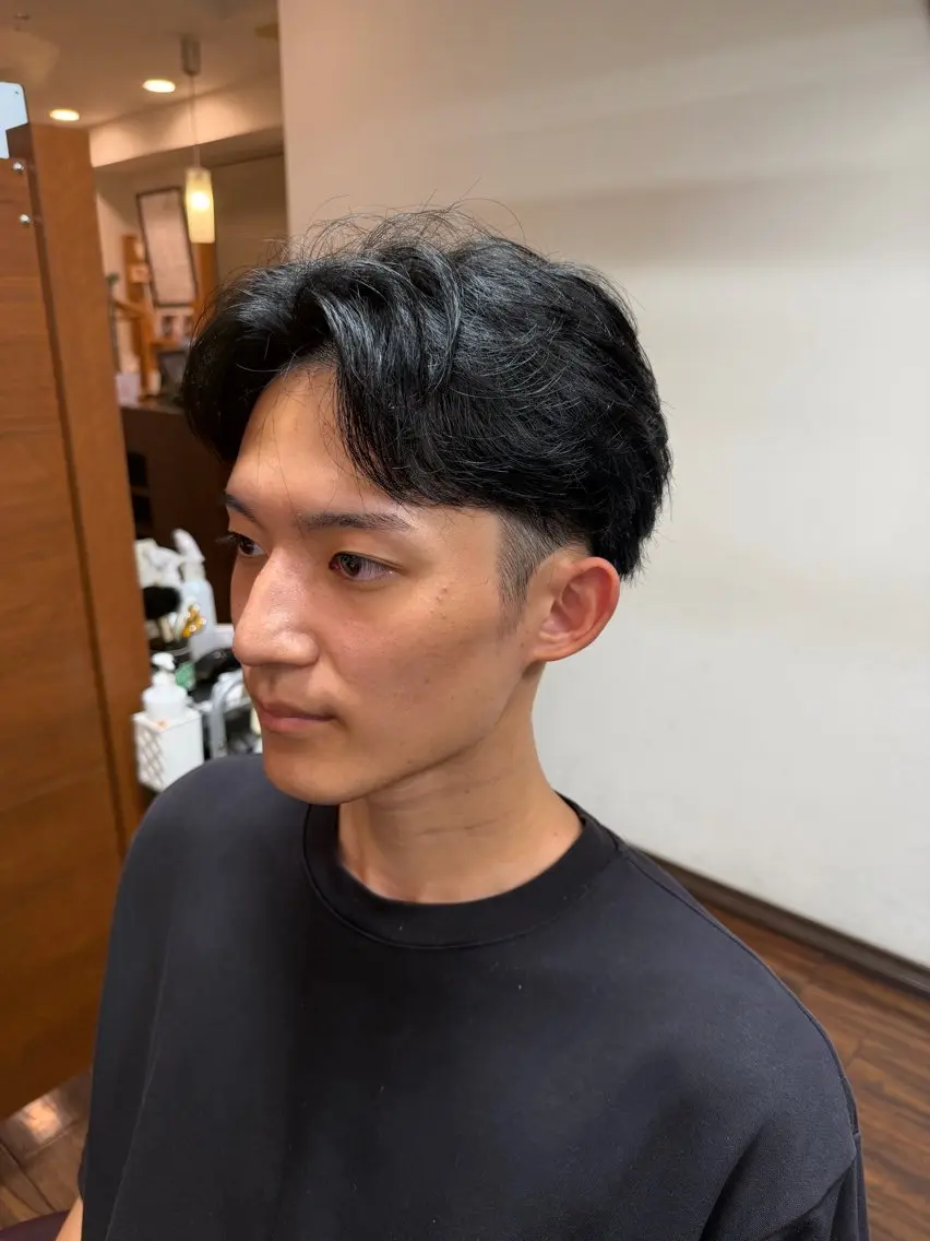 ショート メンズ 糸山 仁のヘアスタイル
