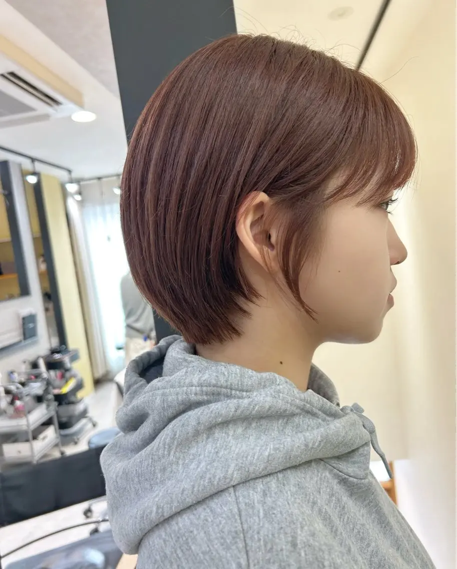 ショート カラー ベージュカラー ブリーチ ピンクカラー ピンクベージュ カット ヘアカラー トリートメント hubhair レイヤー/透明感のヘアスタイル