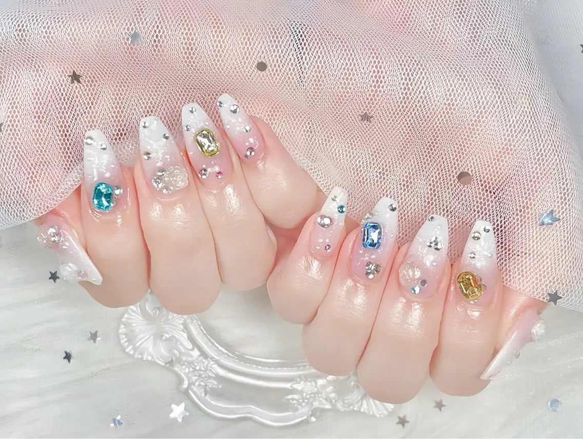 ネイル チークネイル 長さ出し フレンチネイル ジェルネイル グラデーション ハンドネイル THANHTHANH NAILのネイルデザイン