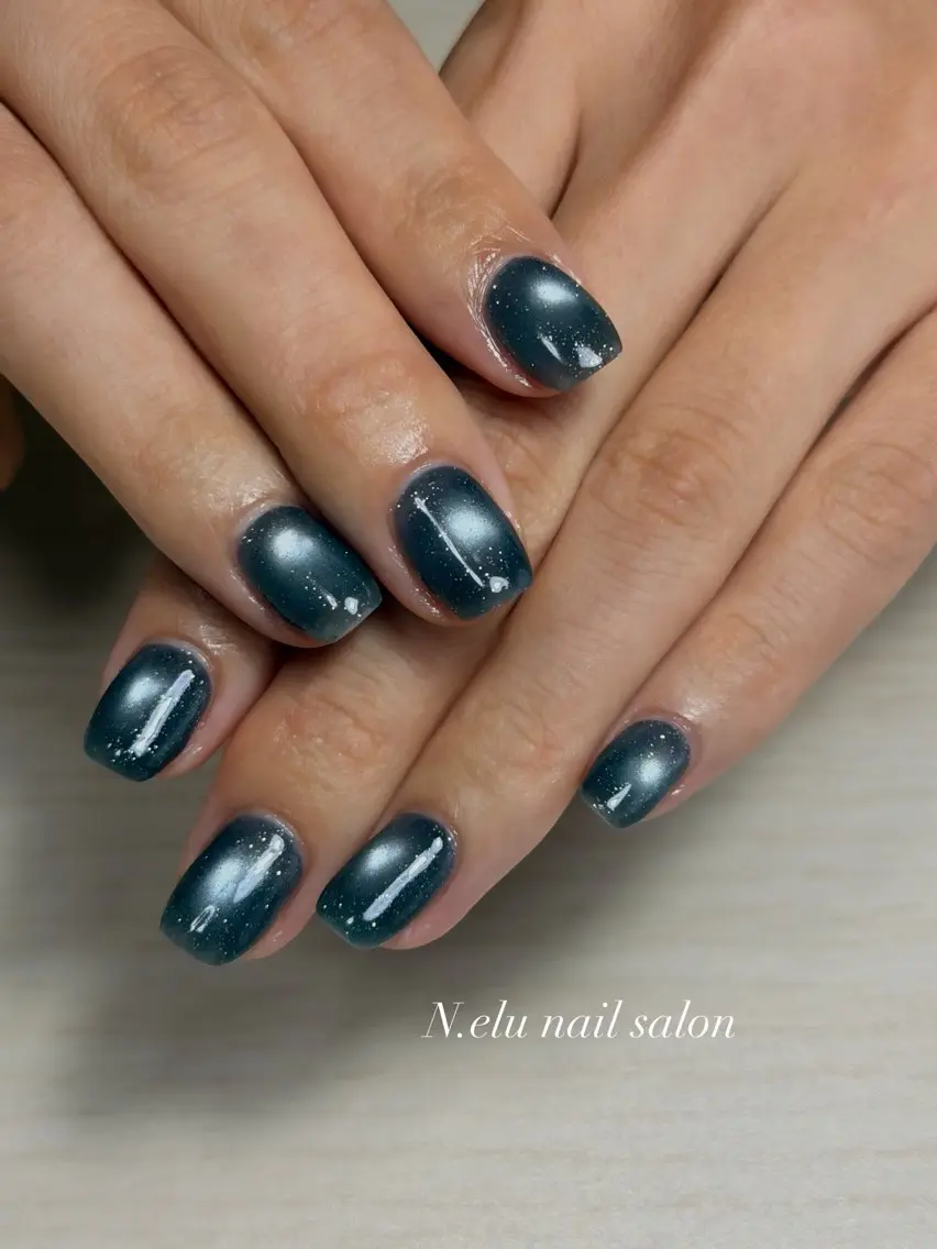 ネイル ブルー ラメ(グリッター) マグネットネイル シンプルネイル ハンドネイル N.elu nail salonのネイルデザイン
